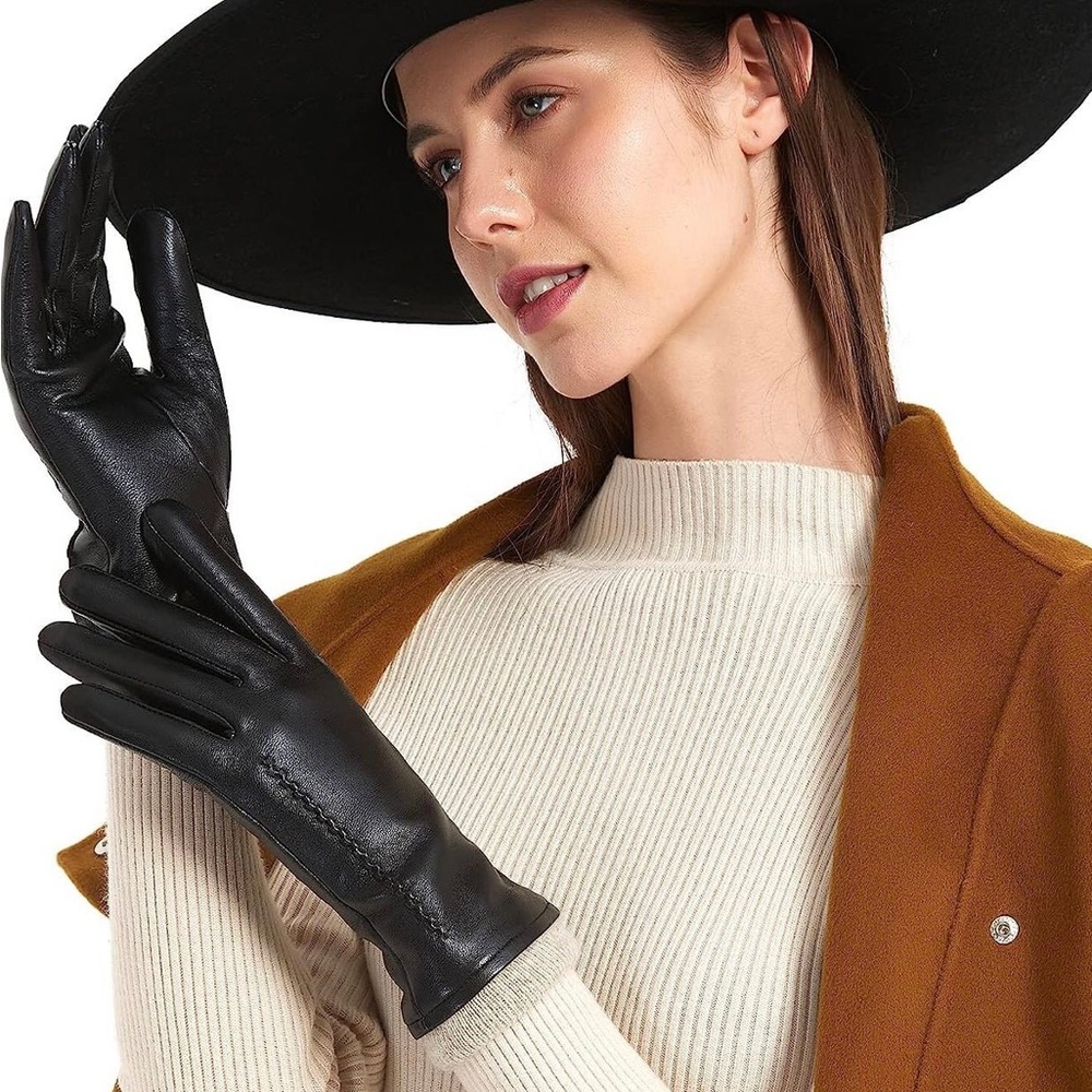 Black Gloves With Sophisticated Design